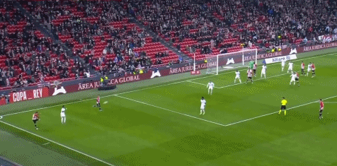 ＂暴打CBA ｜ 周琦肘击胡金秋未升级 孙铭徽王奕博指着裁判怒喷吃技犯